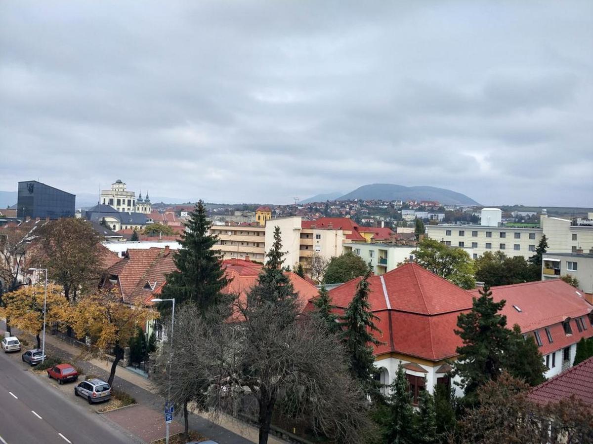 Agria Residence Eger Esterno foto
